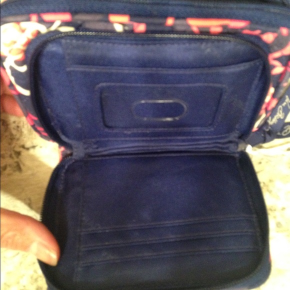 Wristlet/wallet - Picture 2 of 3